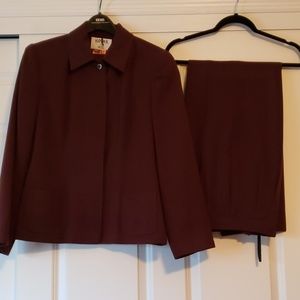 Kasper pantsuit size 10